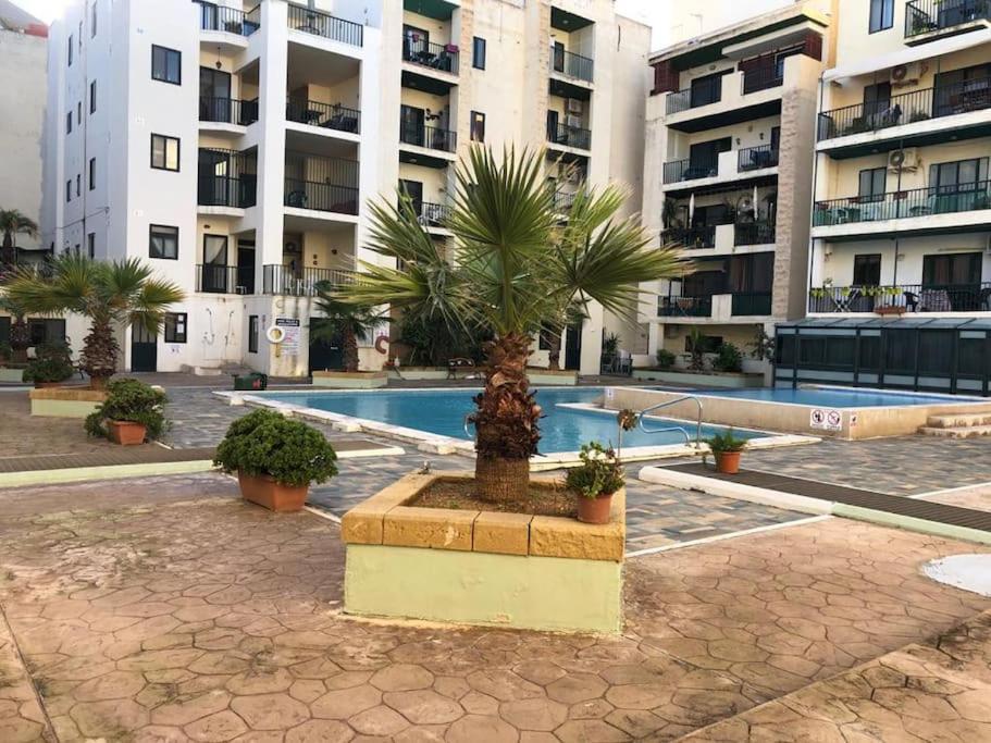 Top Floor Apt With Common Pool Close To All Amenities St. Paul's Bay Bagian luar foto