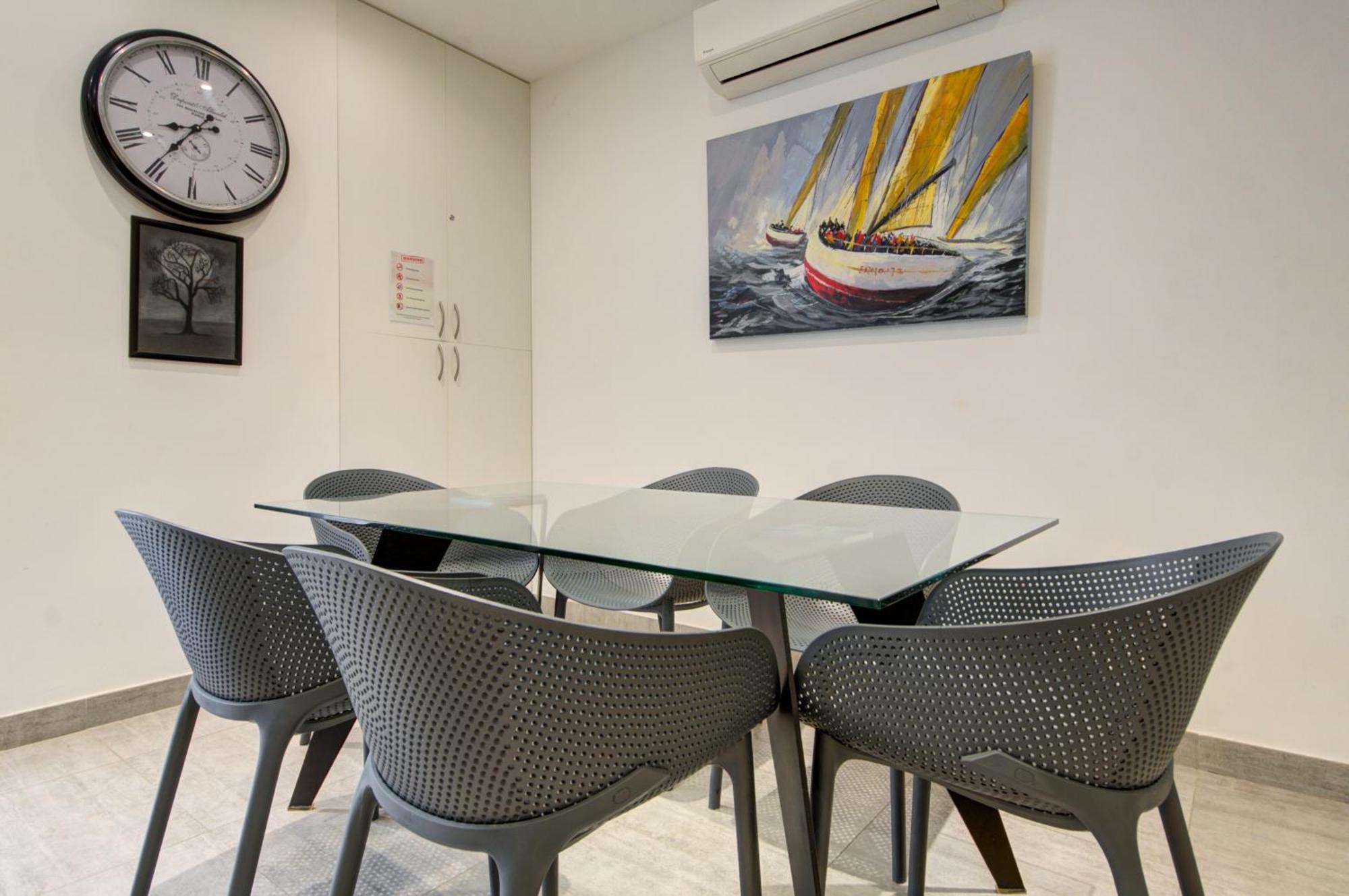Top Floor Apt With Common Pool Close To All Amenities St. Paul's Bay Bagian luar foto