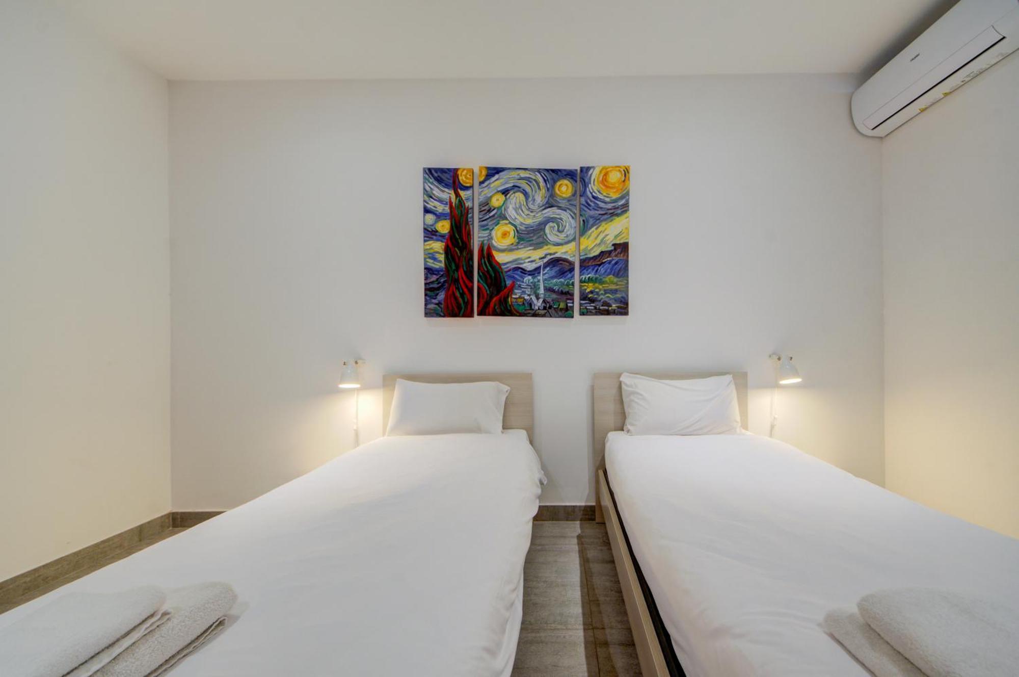 Top Floor Apt With Common Pool Close To All Amenities St. Paul's Bay Bagian luar foto